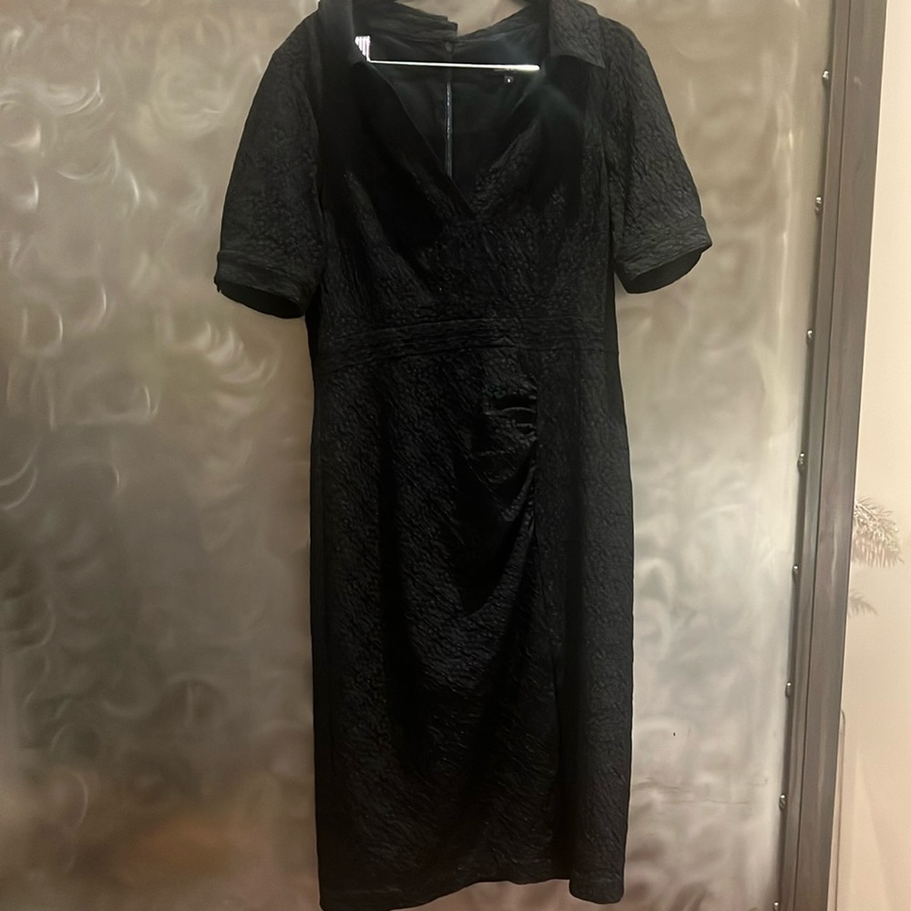 Nanette Lepore Sz 8 Black V-Neck Dress with Detail, Sleeves, and Small Slit